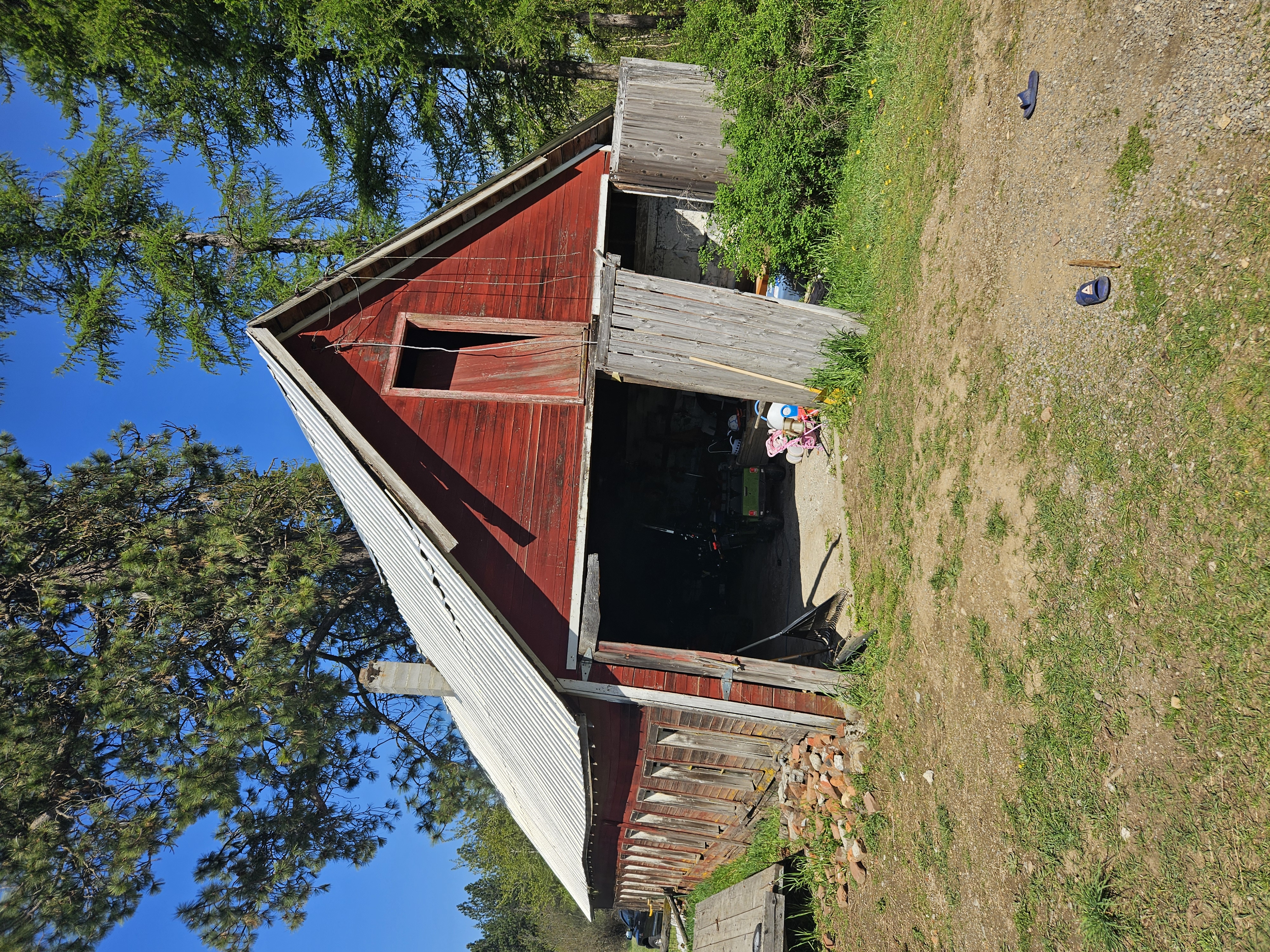 Ficek Barn photo 2